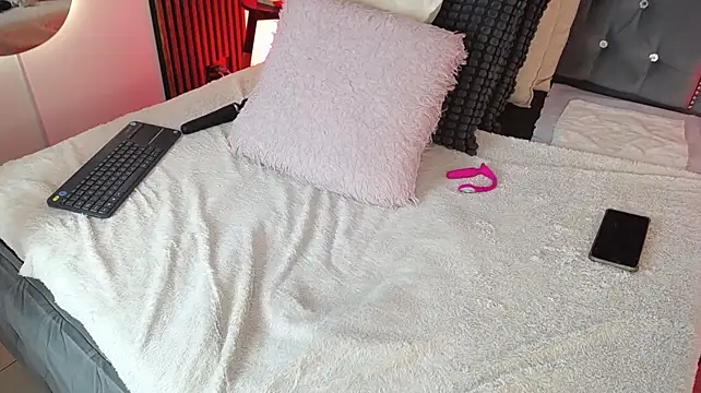 AnnadirtyXo live cam on StripChat
