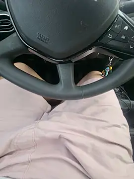 Nes---77 live cam on StripChat