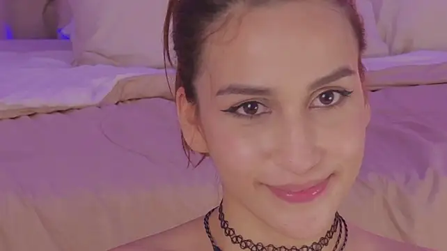 Tefy-Rose live cam on StripChat