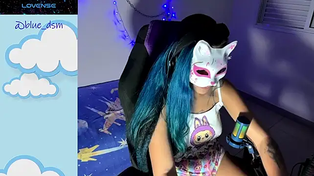bluesubmissive live cam on StripChat