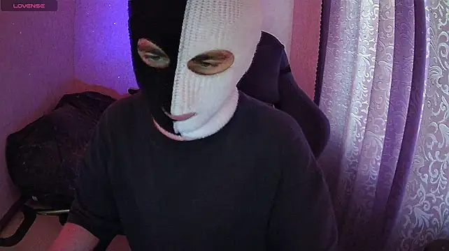 ZXCENSORED- live cam on StripChat
