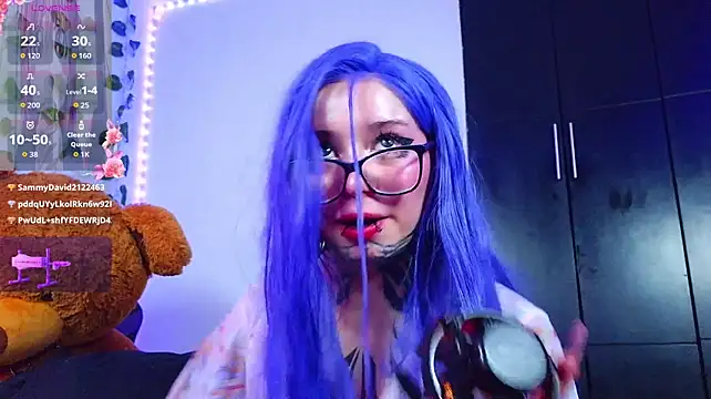 LucyChabs_ live cam on StripChat