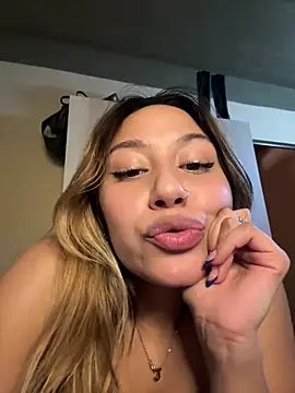 meganfaxx (F young) - 🎁