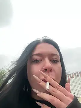 AlishaOfThorns webcam