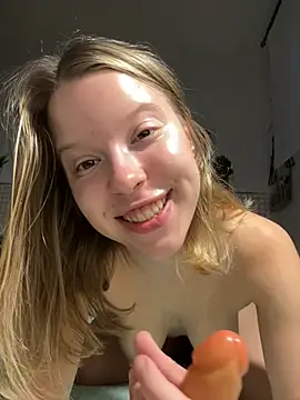 kimczii 🍕 online naked chat