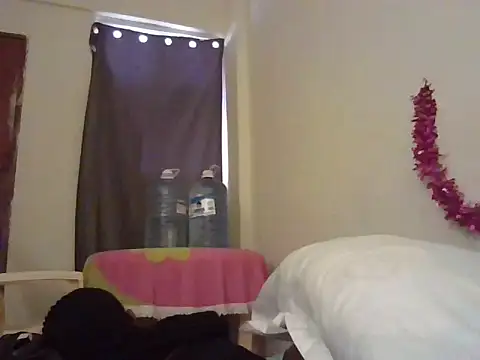 Newbird69 webcam