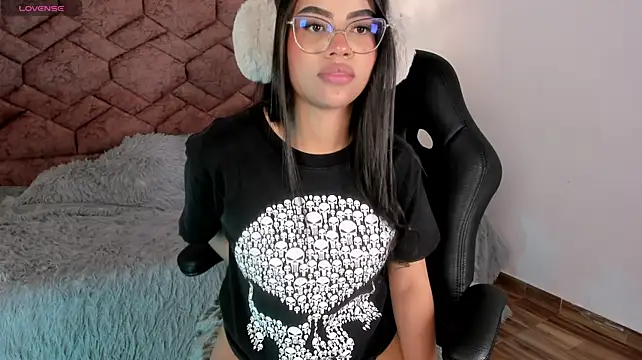 IamSussan live cam on StripChat