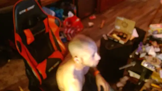 tongueispowerr6d9 webcam