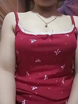 LucyyLy webcam
