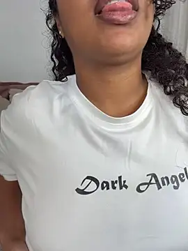 Webcam Model(MilaTeenX) is live