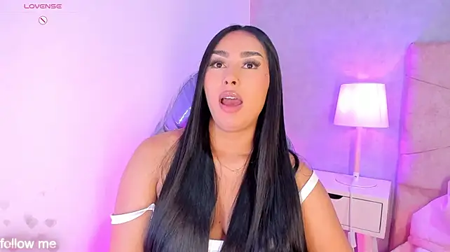 Cameliaa_Smiith live cam on StripChat