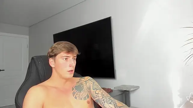 DaniHort live cam on StripChat