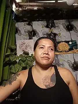 TabooSHOWgirl18 live cam on StripChat