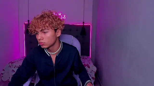 Anyelo_Twink webcam