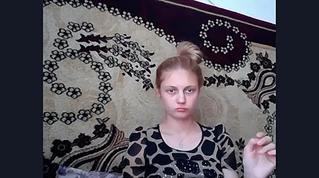 LunaLaday live cam on StripChat