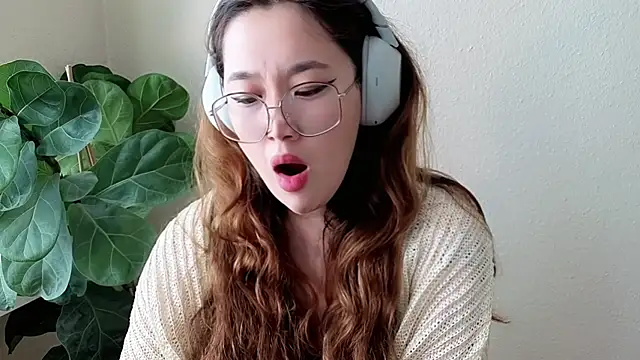 jennatyan (F young) - oil tits