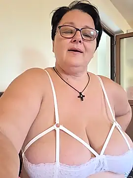 diana_diafan (F mature) - fuck mi hard bb