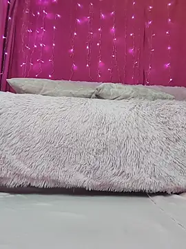 Love_Lysa_ live cam on StripChat