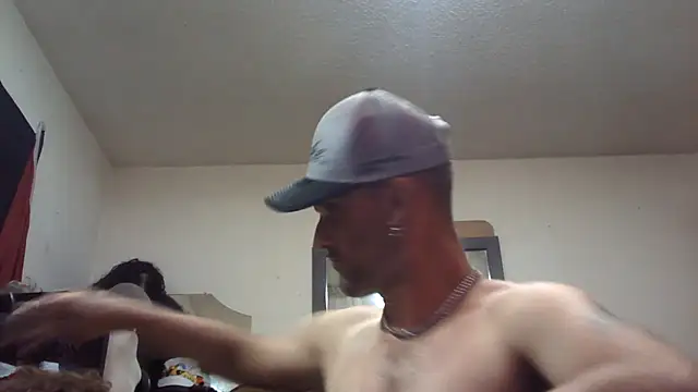 slinginbigD live cam on StripChat