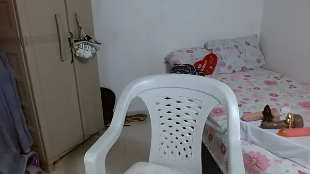 Agatha_browser live cam on StripChat