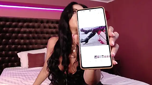 StephanyMillan live cam on StripChat