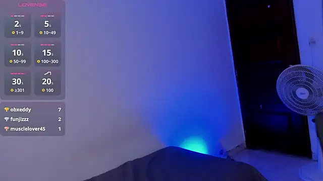 ALAN_NEWTON live cam on StripChat