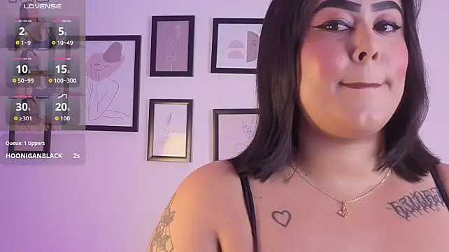Pamela_tomas live cam on StripChat