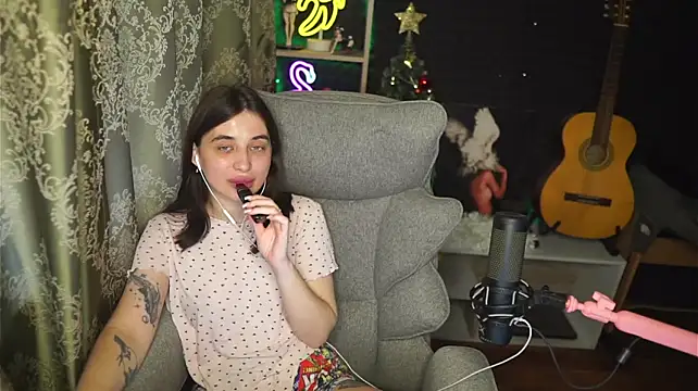 delicatedBailey live cam on StripChat