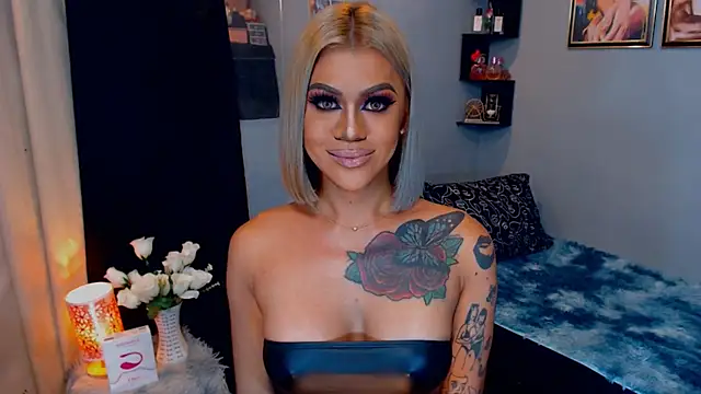 StellaStrong30 live cam on StripChat