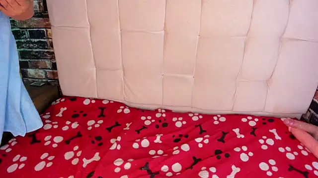 mayajones303av