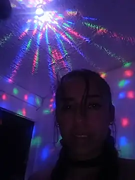 zarayvalentino live cam on StripChat