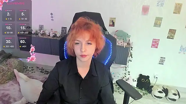 Inferno_kitten live cam on StripChat