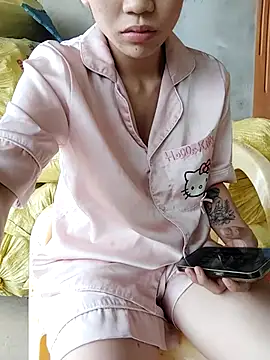 MiuMiu-Babyy live cam on StripChat