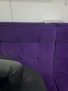 ManuelaVeeleez live cam on StripChat