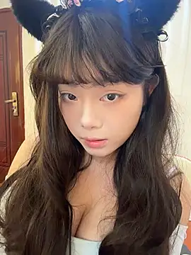 AZ37866 live cam on StripChat