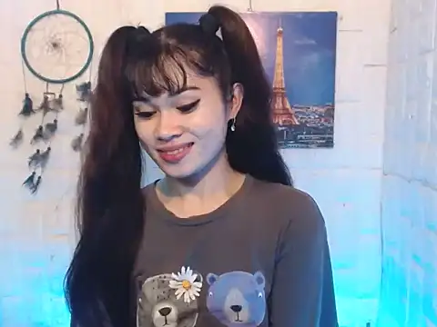 urasian_shirley21 live cam on StripChat