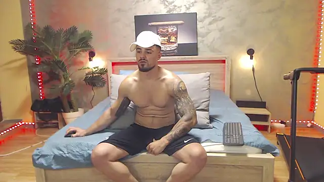 Tiberius_hunk live cam on StripChat
