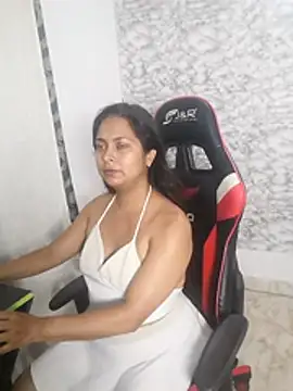 Zarinamoon webcam