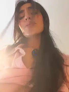 DaphneUwu live cam on StripChat