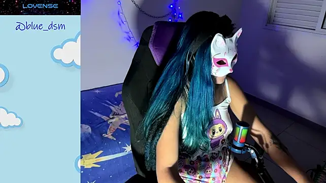 bluesubmissive live cam on StripChat