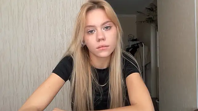 Glamorforyou live cam on StripChat