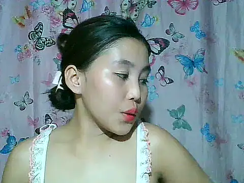 SexyAsianPussy4u live cam on StripChat