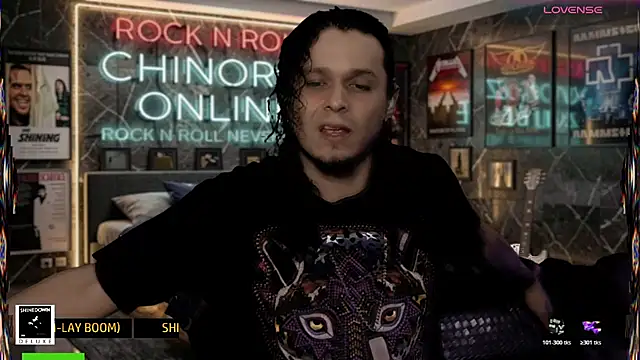 chino_roz live cam on StripChat