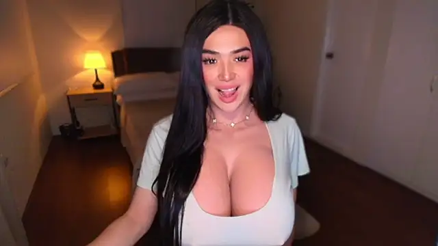 AnneHartx live cam on StripChat