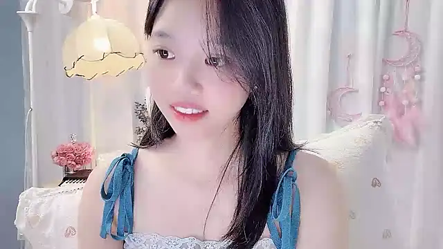 Yanys521 live cam on StripChat