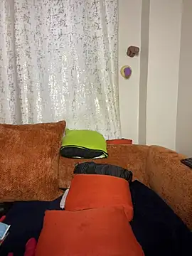 Mamii_water live cam on StripChat