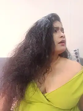 hornyriyanka live cam on StripChat
