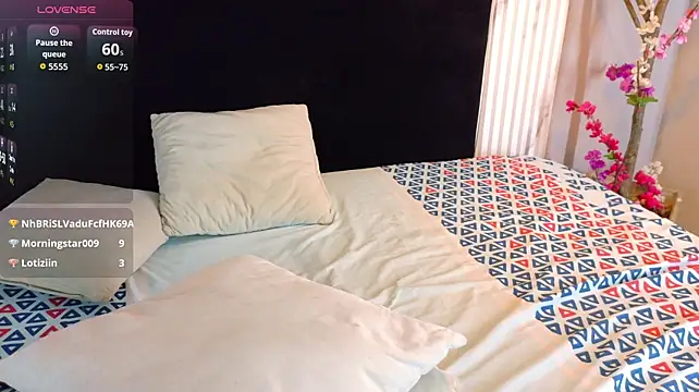 rouxinferno_cr live cam on StripChat