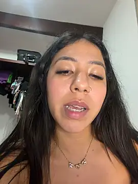 kari_rive live cam on StripChat