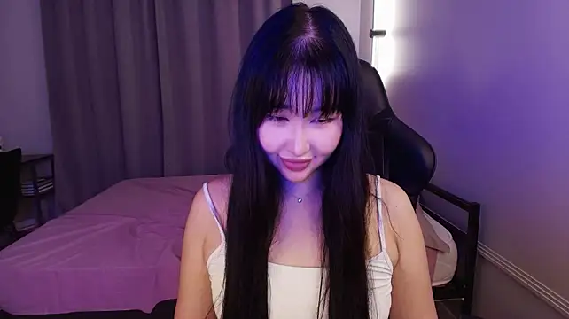 frozensakura live cam on StripChat